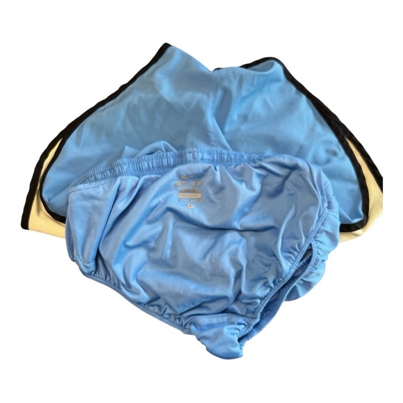 Nike Athletic Shorts and Nike No Show Socks Bundle Small - Picture 5 of 16